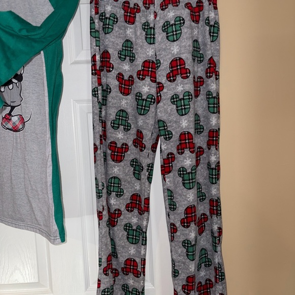 Disney Mickey Mouse Christmas  women’s  Pajama Set size medium - Picture 3 of 7